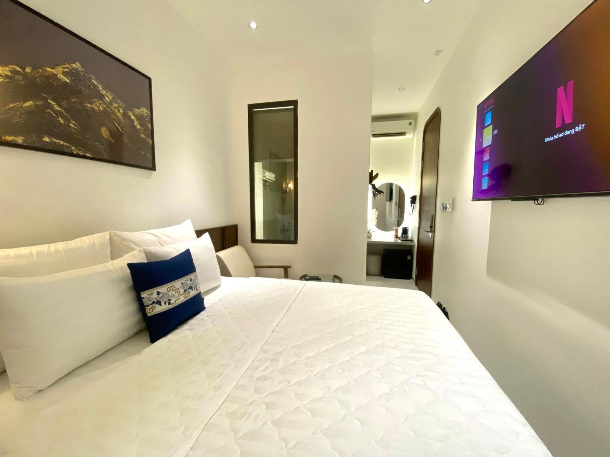 Dong Nhu 5 *