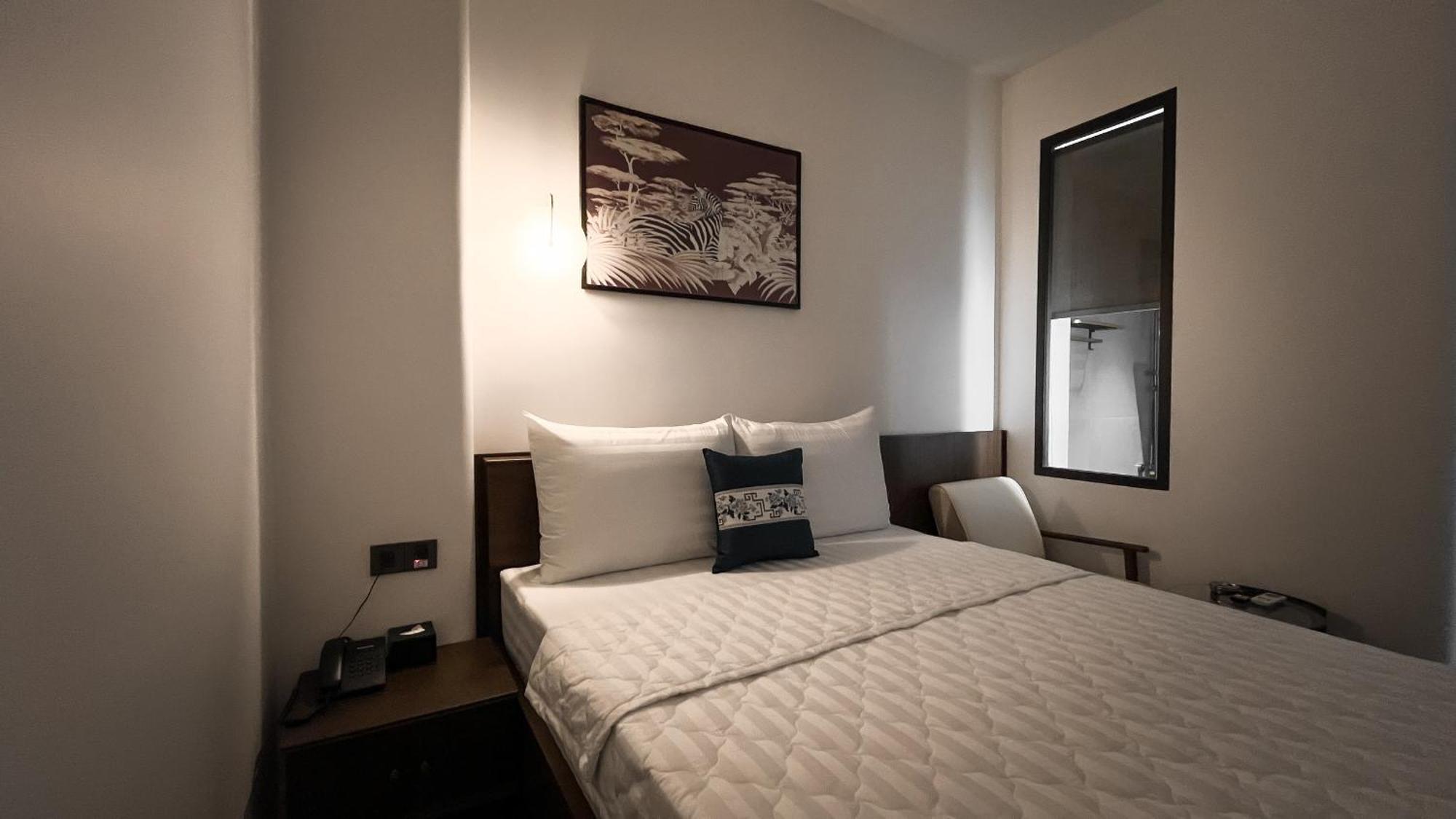 Khách sạn Dong Nhu 5 *